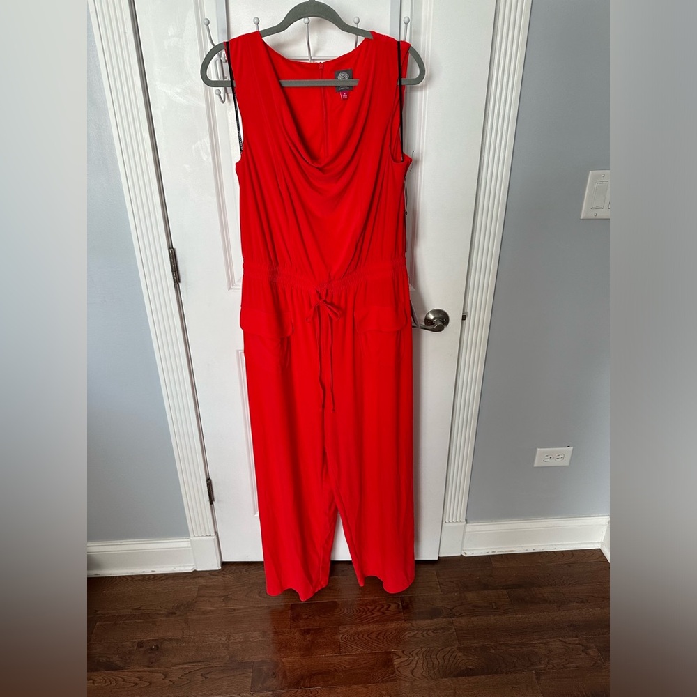 *NWT* Sz 1x* Vince Camuto* Romper*